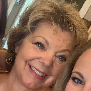 Meet your Posher, Sandy